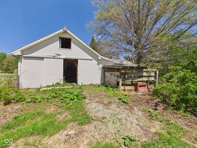 5433 W 8th Street, Anderson, IN 46011