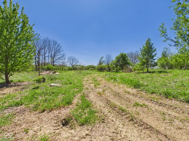 5433 W 8th Street, Anderson, IN 46011