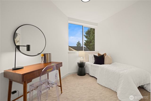 7005 9th Avenue NE, Seattle, WA 98115