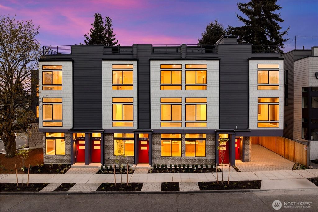 7005 9th Avenue NE, Seattle, WA 98115