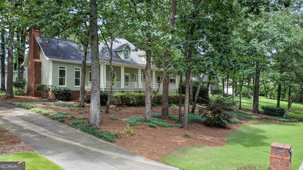 8 Westover Drive SW, Rome, GA 30165