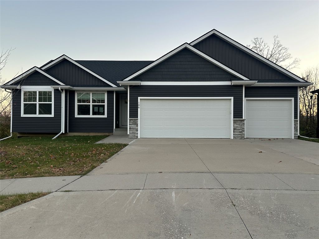 106 Braeburn Circle, Norwalk, IA 50211