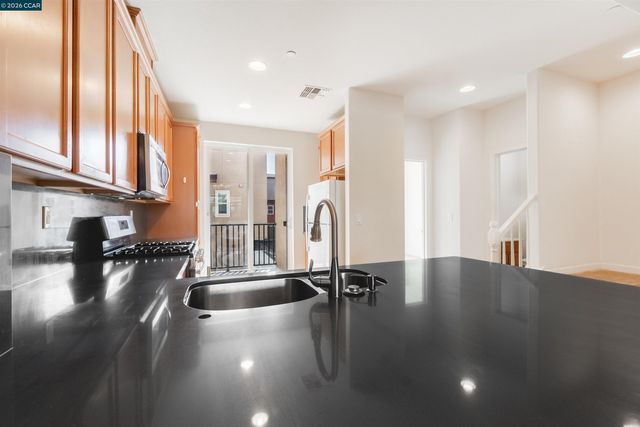 3091 Madsen St, Hayward, CA 94541