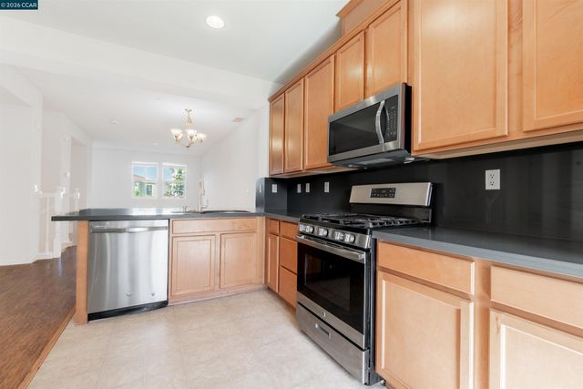 3091 Madsen St, Hayward, CA 94541