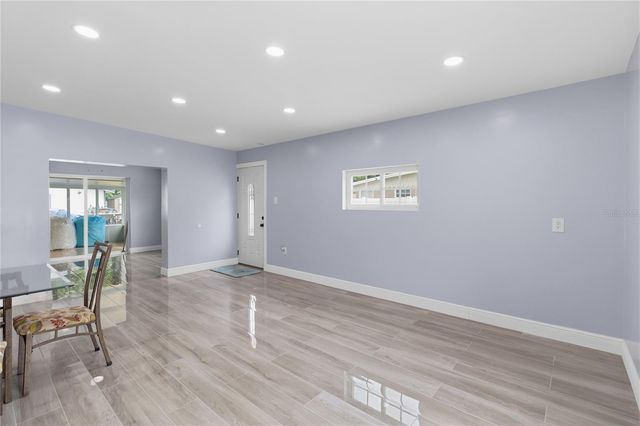 8304 DOT LANE, Orlando, FL 32809