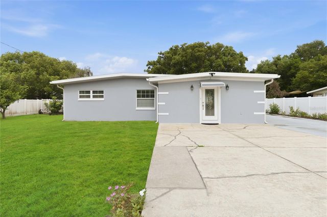 8304 DOT LANE, Orlando, FL 32809