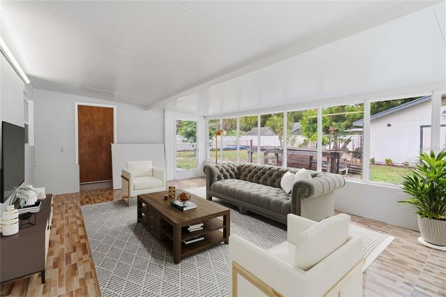 8304 DOT LANE, Orlando, FL 32809
