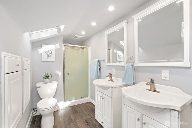 20604 4th Avenue S, Des Moines, WA 98198