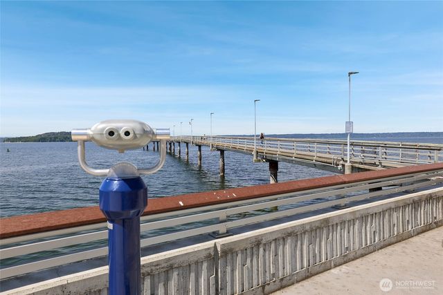 20604 4th Avenue S, Des Moines, WA 98198