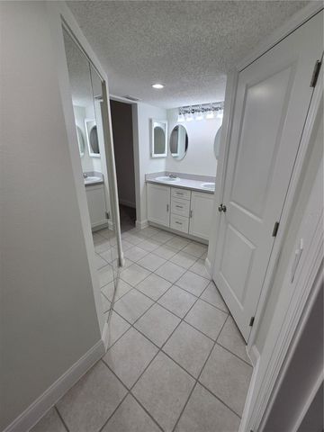 22333 EDGEWATER DRIVE C2, Punta Gorda, FL 33980