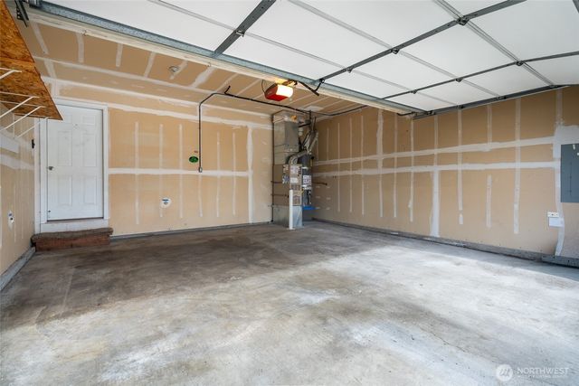 12717 E 166th Street Court E, Puyallup, WA 98374