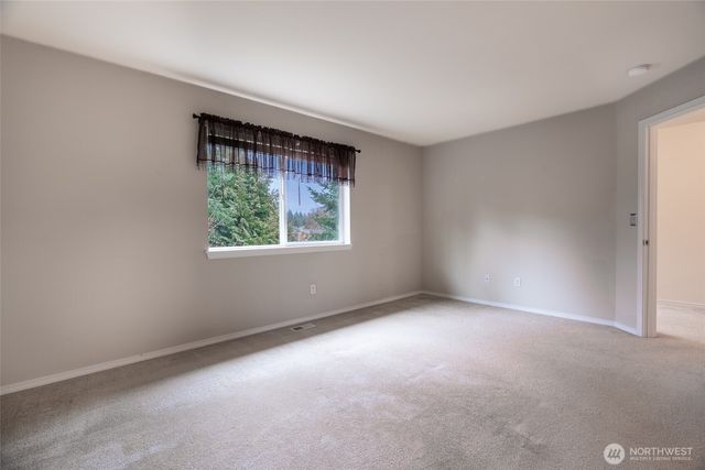 12717 E 166th Street Court E, Puyallup, WA 98374