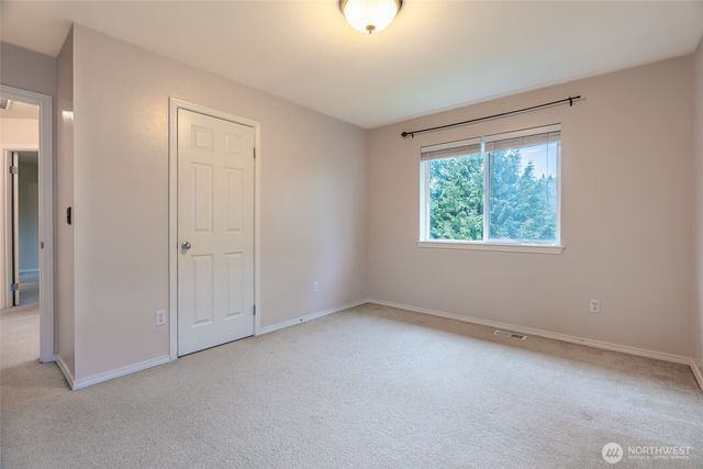 12717 E 166th Street Court E, Puyallup, WA 98374