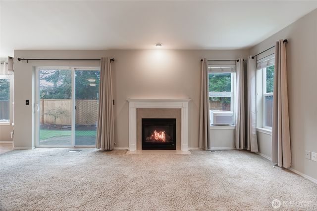 12717 E 166th Street Court E, Puyallup, WA 98374