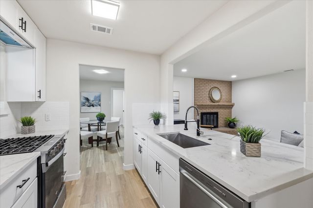 419 Summit Drive, Richardson, TX 75081