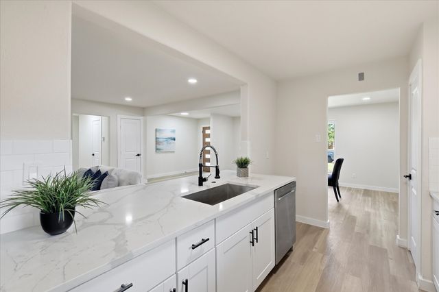 419 Summit Drive, Richardson, TX 75081