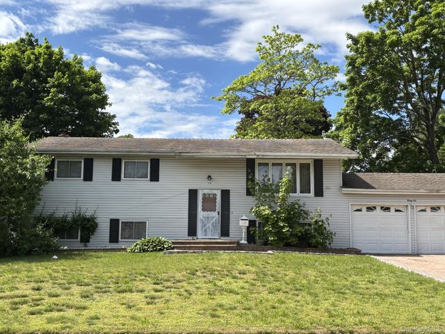 36 Clearview Drive, Wyandanch, NY 11798
