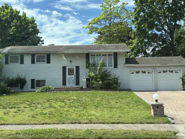36 Clearview Drive, Wyandanch, NY 11798