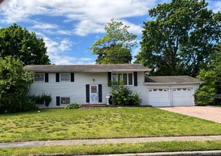 36 Clearview Drive, Wyandanch, NY 11798