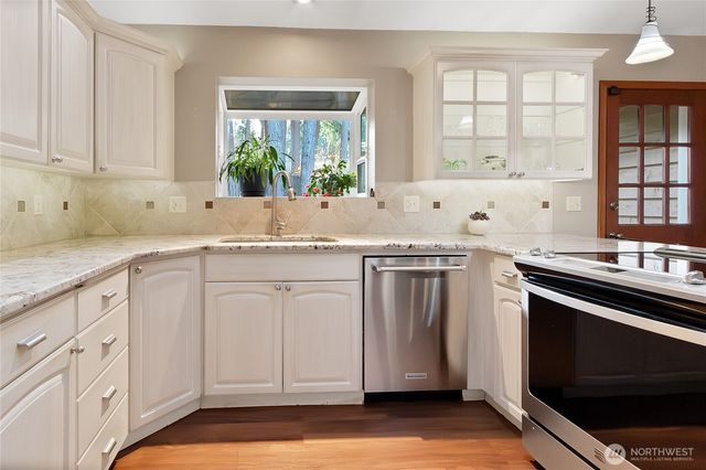 7306 139th Street Ct E, Puyallup, WA 98373