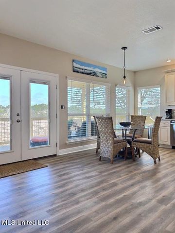 8716 W Simmons Bayou Drive, Ocean Springs, MS 39564