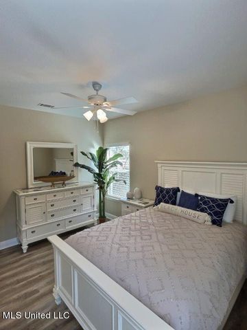 8716 W Simmons Bayou Drive, Ocean Springs, MS 39564