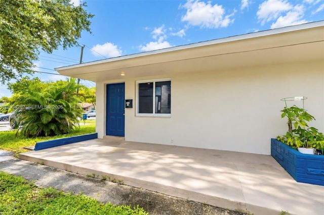 123 SE 2nd Avenue 1, Hallandale Beach, FL 33009