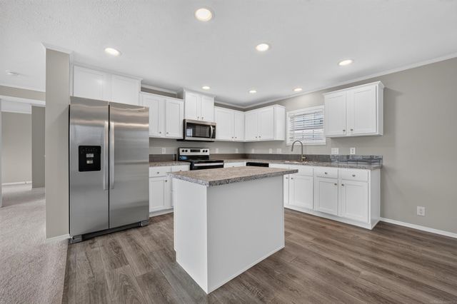 2776 Pinellas Court, Lapeer, MI 48446