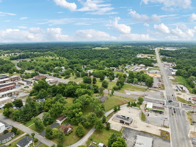 114 Calhoun St, Smithville, TN 37166