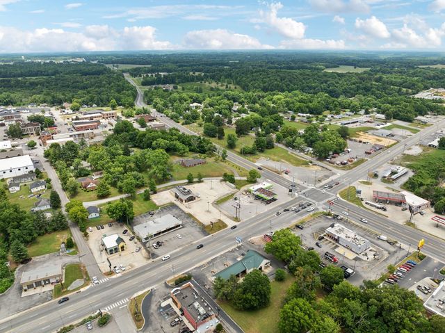 114 Calhoun St, Smithville, TN 37166