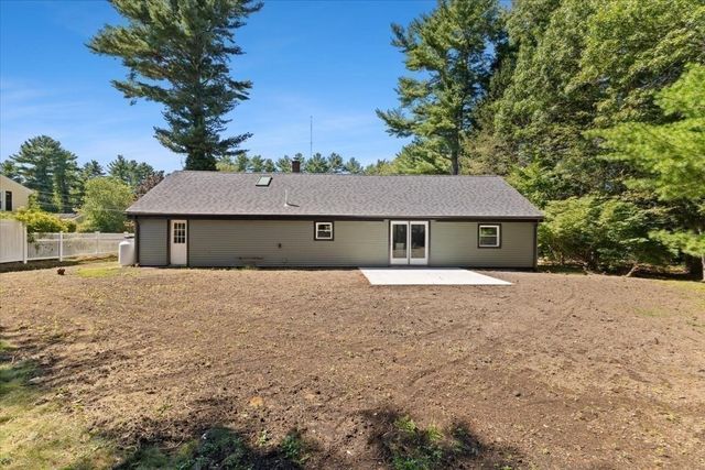 3 Abraham Ave, Freetown, MA 02717