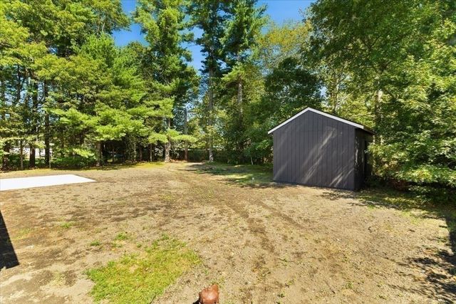 3 Abraham Ave, Freetown, MA 02717