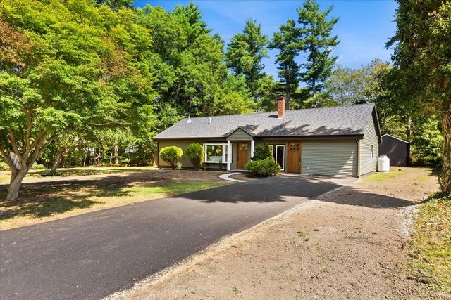 3 Abraham Ave, Freetown, MA 02717