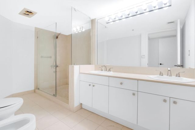 8855 Collins Ave 2D, Surfside, FL 33154