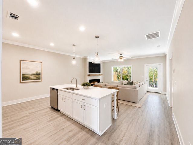 28 Village Court 16, Cleveland, GA 30528