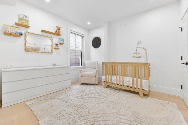 100 White St 1, Boston, MA 02128