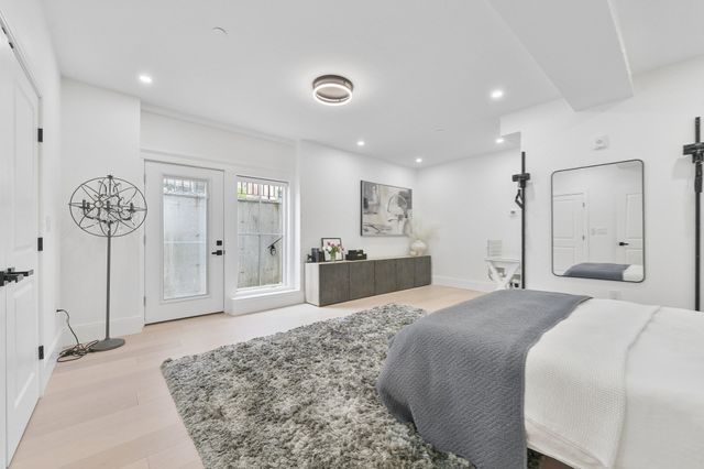 100 White St 1, Boston, MA 02128