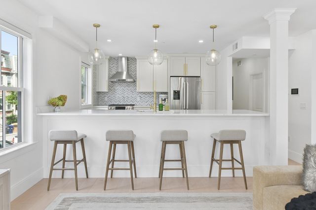 100 White St 1, Boston, MA 02128