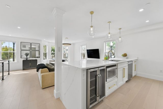 100 White St 1, Boston, MA 02128