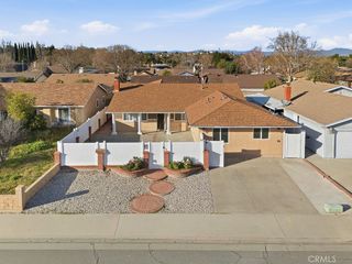 24305 Wabuska, Newhall, CA 91321