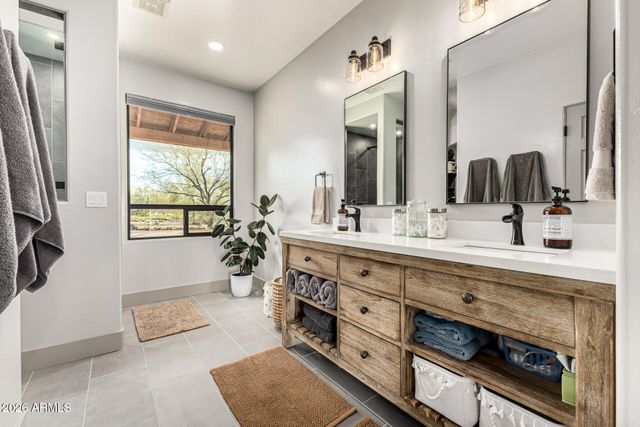 45330 N 14TH Street, New River, AZ 85087