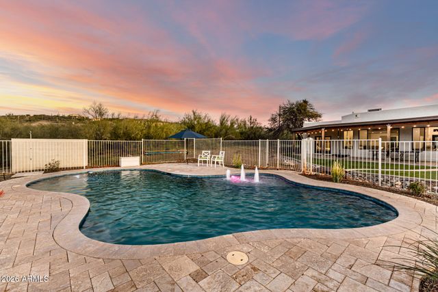 45330 N 14TH Street, New River, AZ 85087