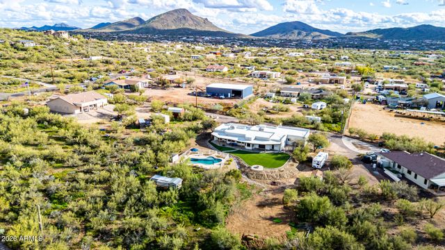 45330 N 14TH Street, New River, AZ 85087