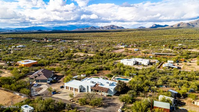 45330 N 14TH Street, New River, AZ 85087