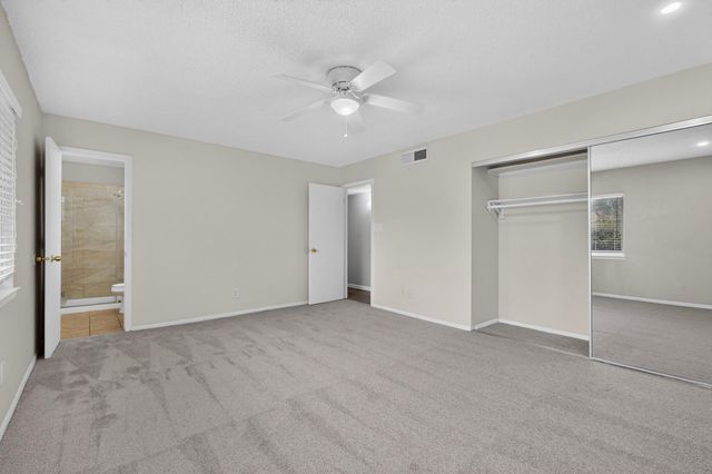 8121 Irwin Street NE, Albuquerque, NM 87109