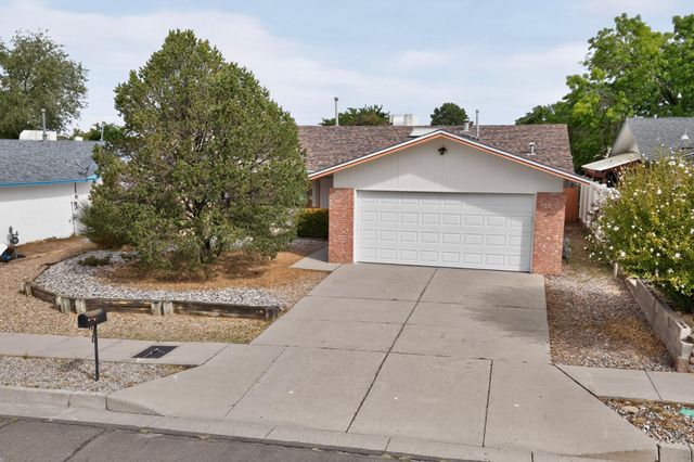 8121 Irwin Street NE, Albuquerque, NM 87109