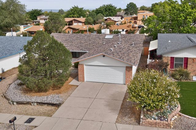 8121 Irwin Street NE, Albuquerque, NM 87109