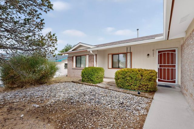 8121 Irwin Street NE, Albuquerque, NM 87109