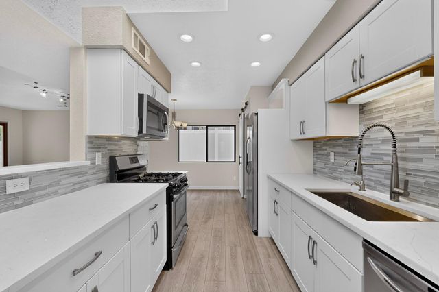 8121 Irwin Street NE, Albuquerque, NM 87109