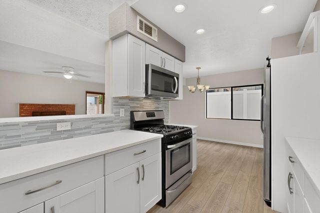 8121 Irwin Street NE, Albuquerque, NM 87109